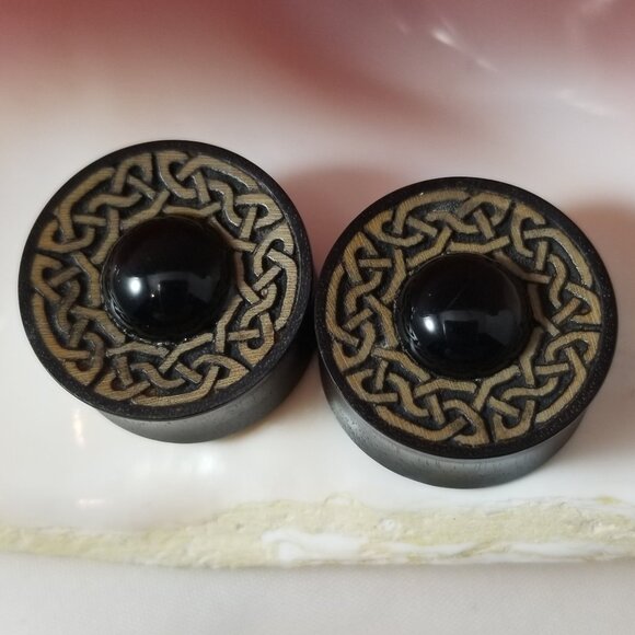 Pair 30mm Arang wood organic plugs gauge w onyx center and gold knotwork design - Picture 1 of 3